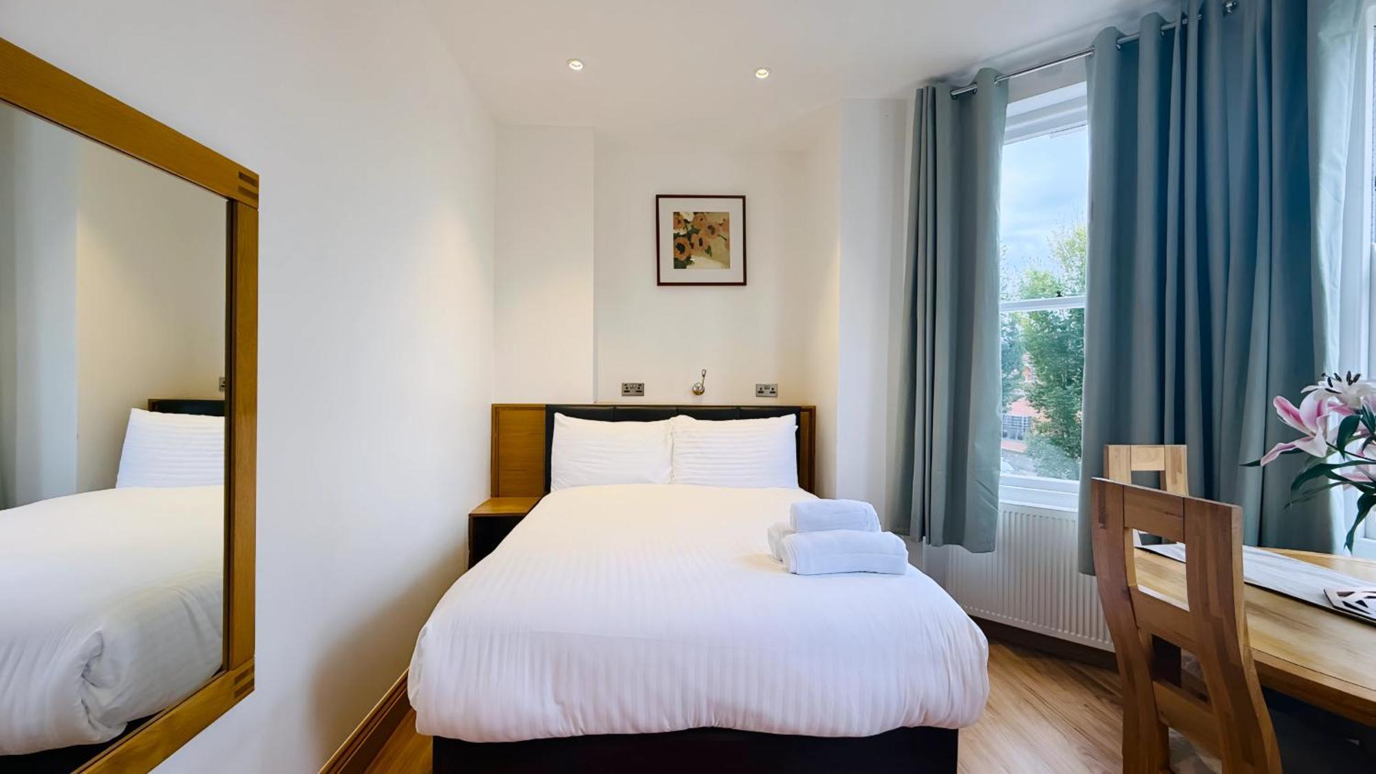 Osborne Aparthotel อีสต์บอร์น ภายนอก รูปภาพ