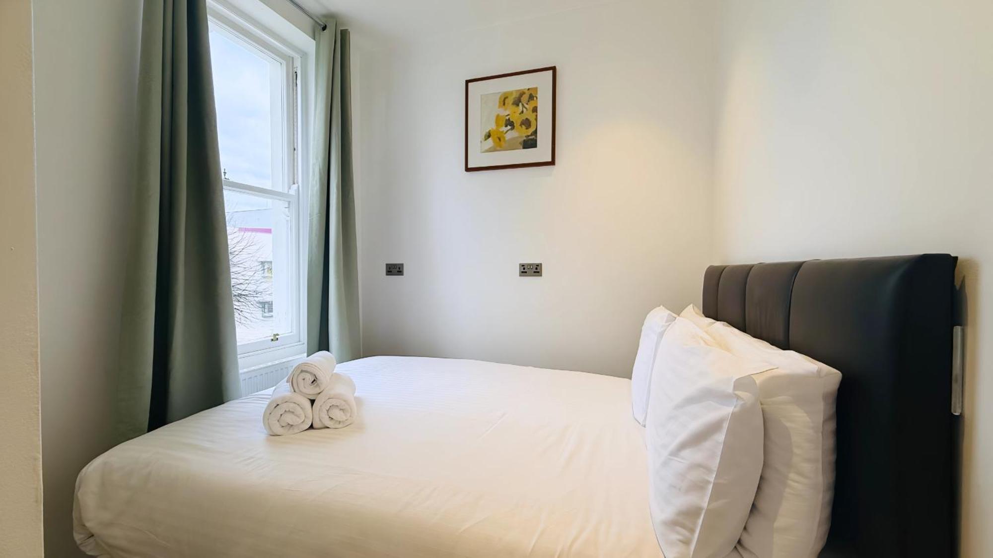 Osborne Aparthotel อีสต์บอร์น ภายนอก รูปภาพ