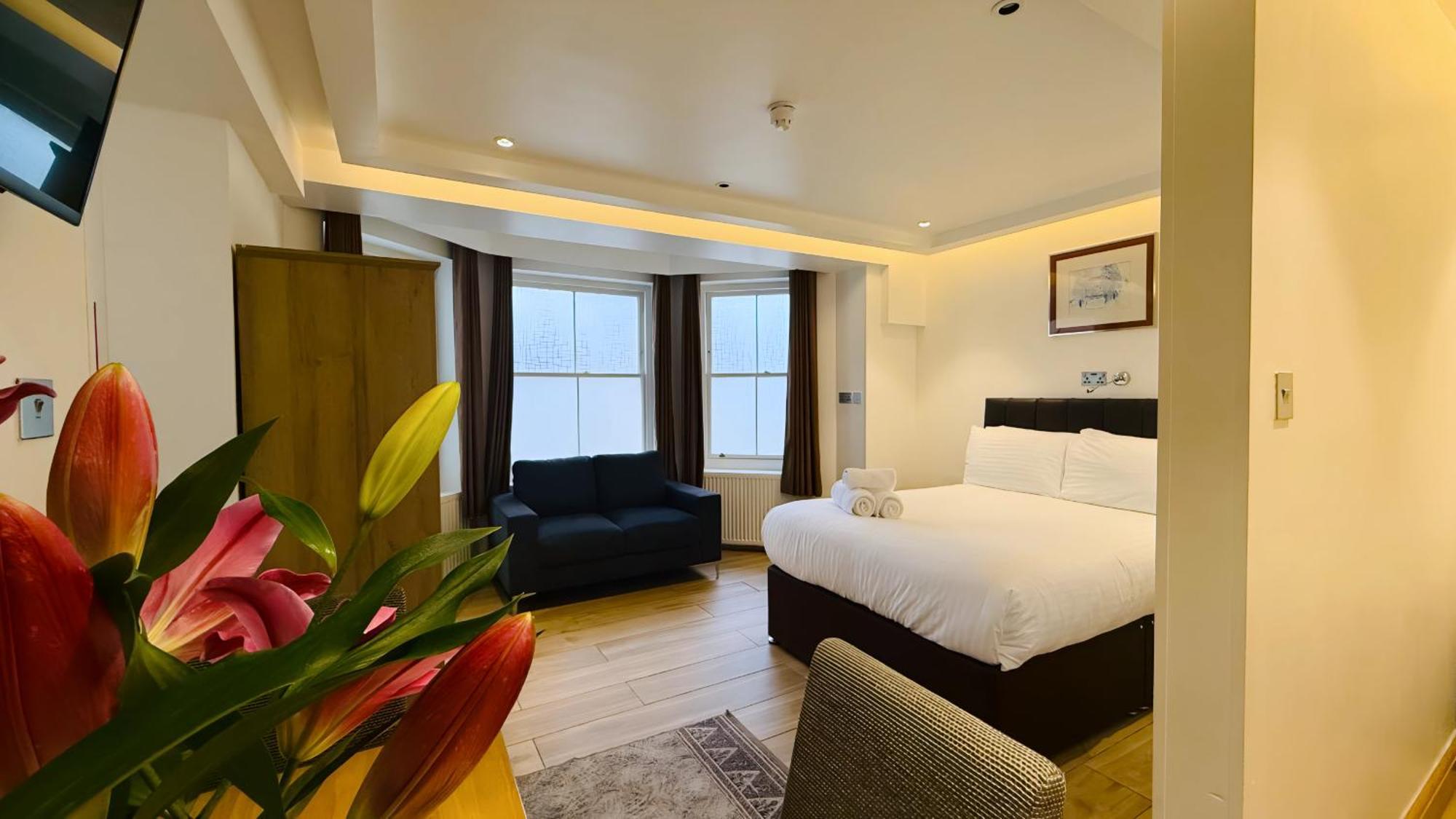 Osborne Aparthotel อีสต์บอร์น ภายนอก รูปภาพ