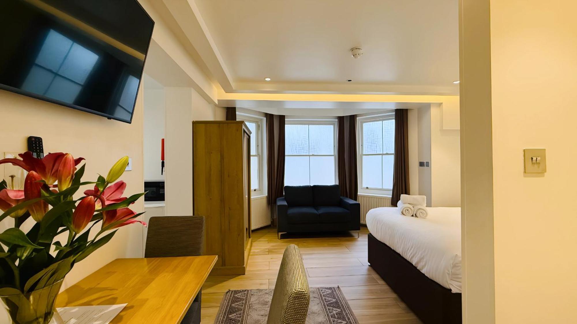 Osborne Aparthotel อีสต์บอร์น ภายนอก รูปภาพ