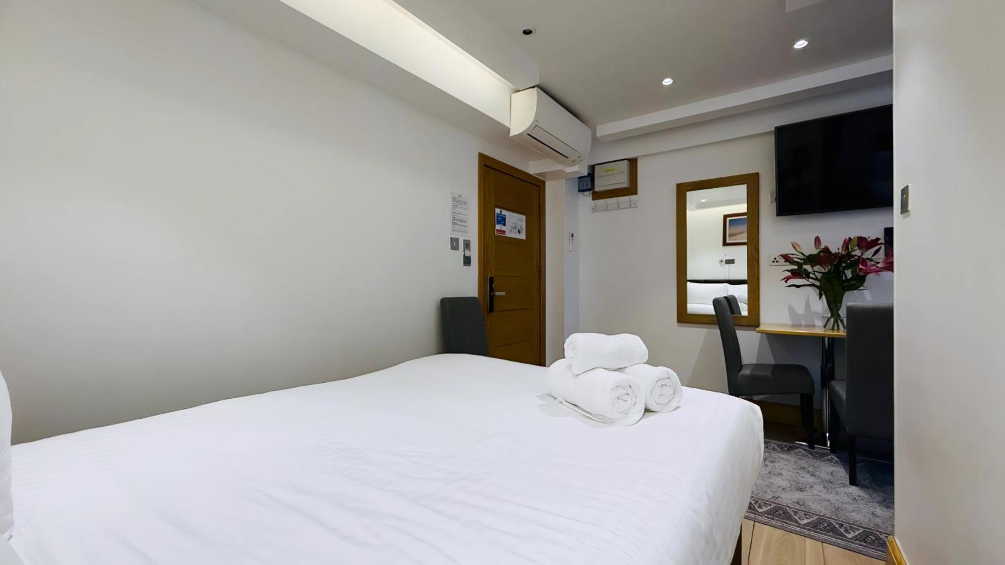 Osborne Aparthotel อีสต์บอร์น ภายนอก รูปภาพ