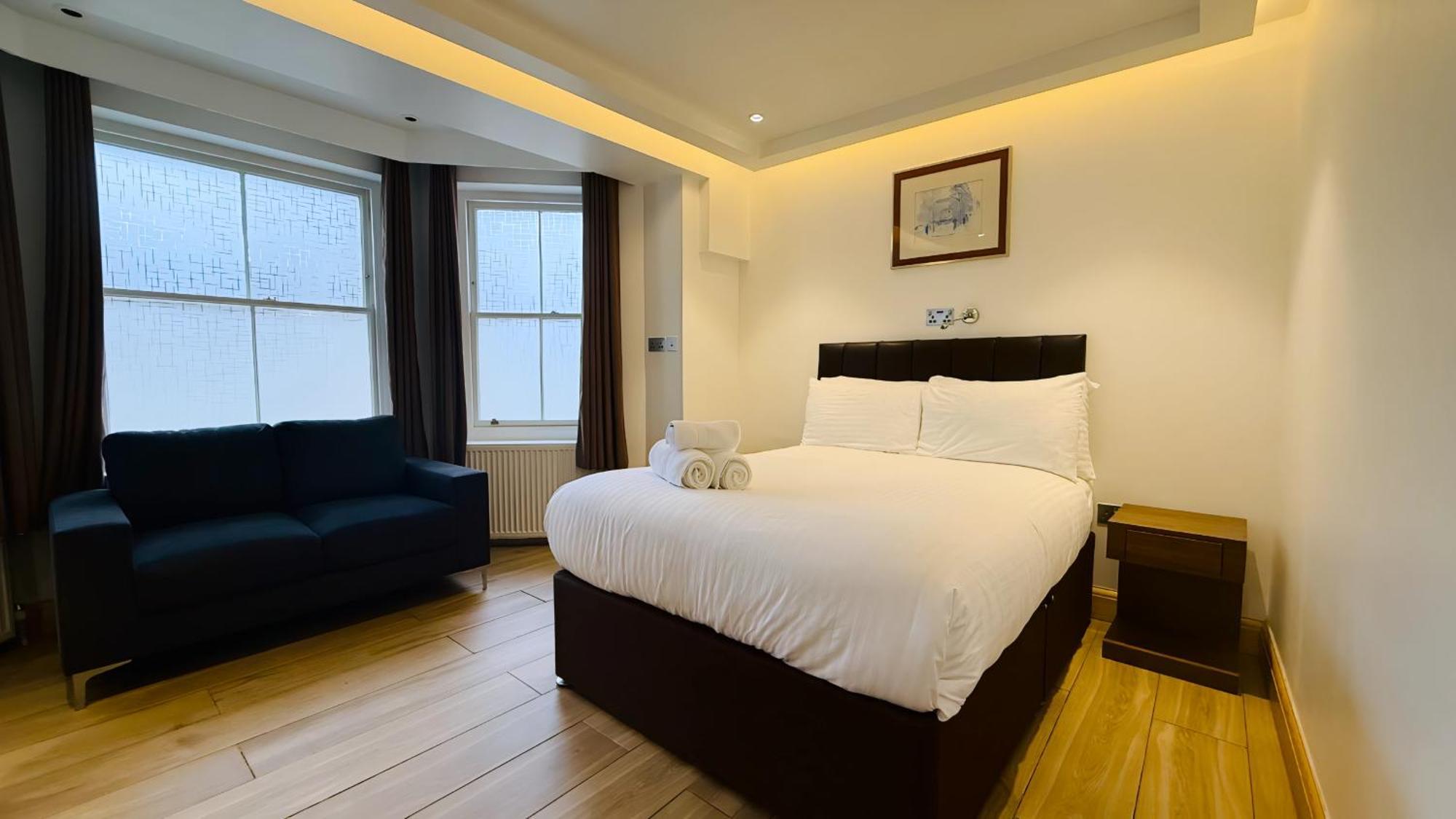 Osborne Aparthotel อีสต์บอร์น ภายนอก รูปภาพ