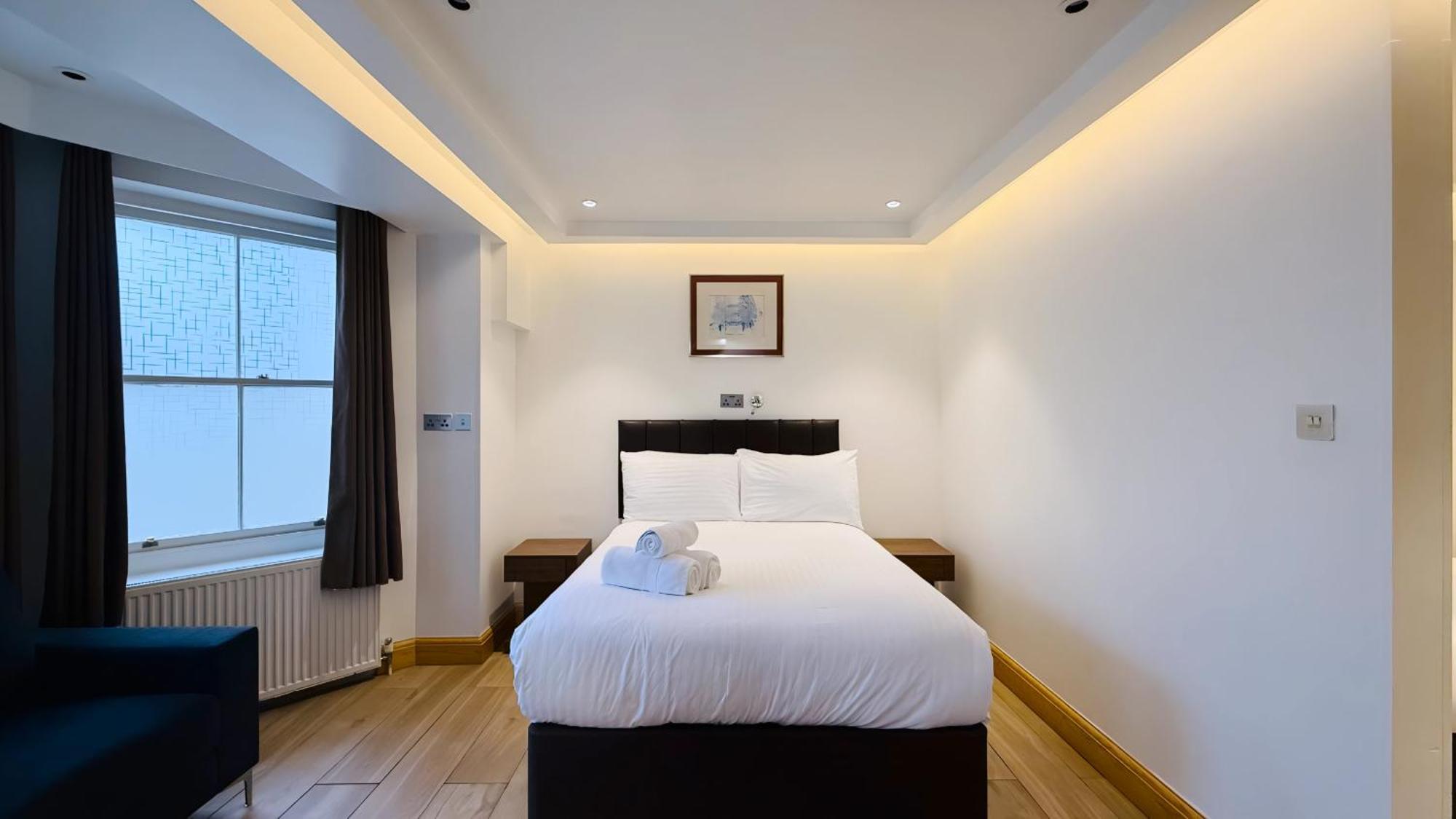 Osborne Aparthotel อีสต์บอร์น ภายนอก รูปภาพ