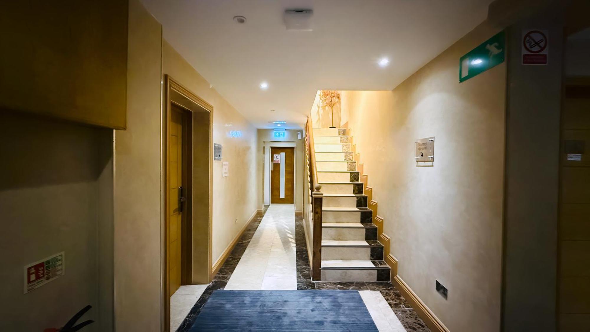 Osborne Aparthotel อีสต์บอร์น ภายนอก รูปภาพ