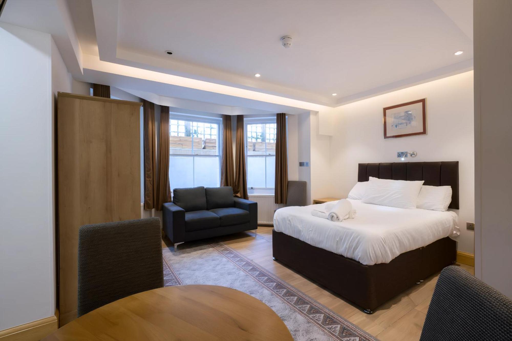 Osborne Aparthotel อีสต์บอร์น ภายนอก รูปภาพ