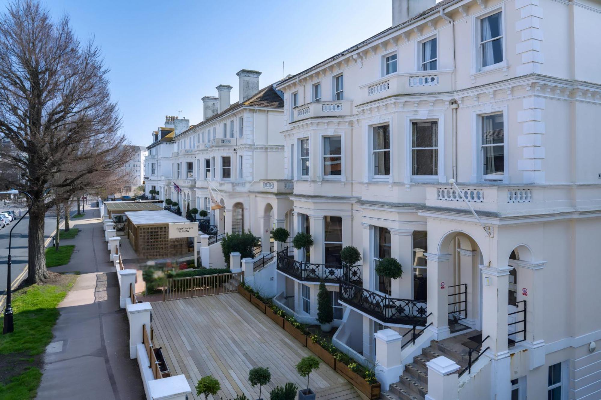 Osborne Aparthotel อีสต์บอร์น ภายนอก รูปภาพ